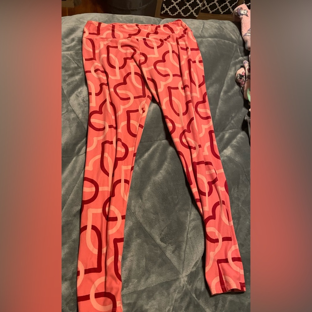 Lularoe heart leggings TC